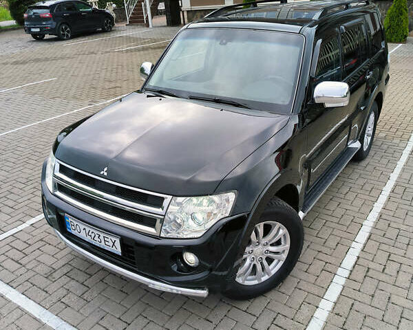 Чорний Міцубісі Паджеро, об'ємом двигуна 3.2 л та пробігом 211 тис. км за 19500 $, фото 7 на Automoto.ua