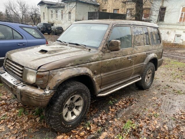 Коричневий Міцубісі Паджеро, об'ємом двигуна 3 л та пробігом 230 тис. км за 3000 $, фото 2 на Automoto.ua
