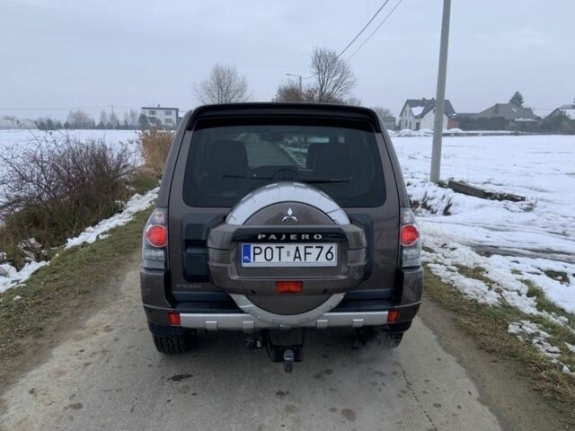 Коричневый Мицубиси Паджеро, объемом двигателя 0 л и пробегом 240 тыс. км за 4000 $, фото 4 на Automoto.ua