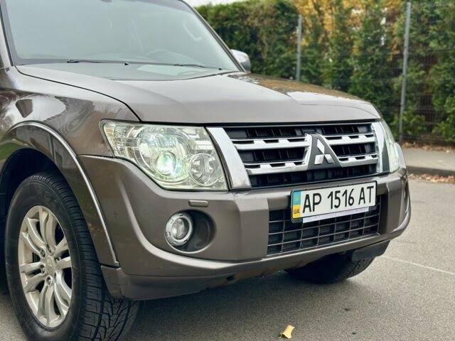 Коричневый Мицубиси Паджеро, объемом двигателя 3.2 л и пробегом 232 тыс. км за 16800 $, фото 3 на Automoto.ua