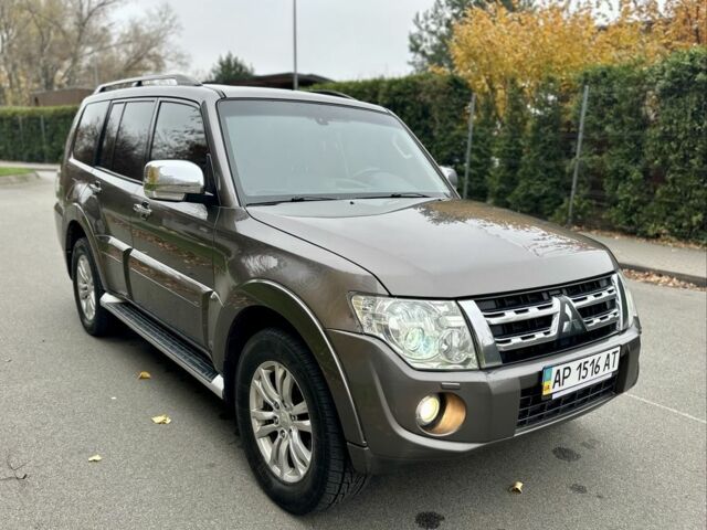 Коричневый Мицубиси Паджеро, объемом двигателя 3.2 л и пробегом 232 тыс. км за 16800 $, фото 11 на Automoto.ua