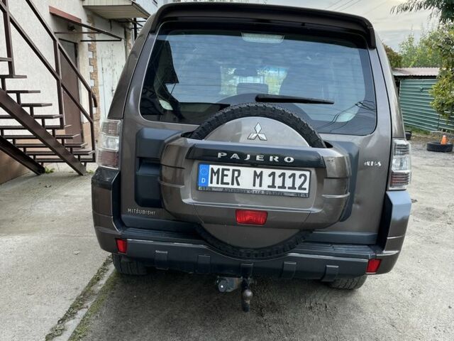 Коричневий Міцубісі Паджеро, об'ємом двигуна 3.2 л та пробігом 300 тис. км за 10600 $, фото 7 на Automoto.ua