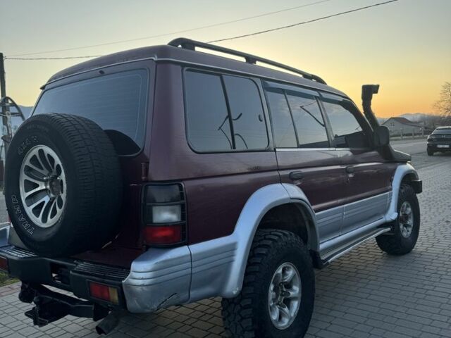 Красный Мицубиси Паджеро, объемом двигателя 2.5 л и пробегом 250 тыс. км за 5700 $, фото 13 на Automoto.ua