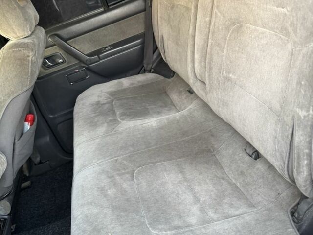 Красный Мицубиси Паджеро, объемом двигателя 2.5 л и пробегом 250 тыс. км за 5700 $, фото 6 на Automoto.ua