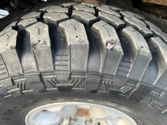 Красный Мицубиси Паджеро, объемом двигателя 2.5 л и пробегом 250 тыс. км за 5700 $, фото 4 на Automoto.ua