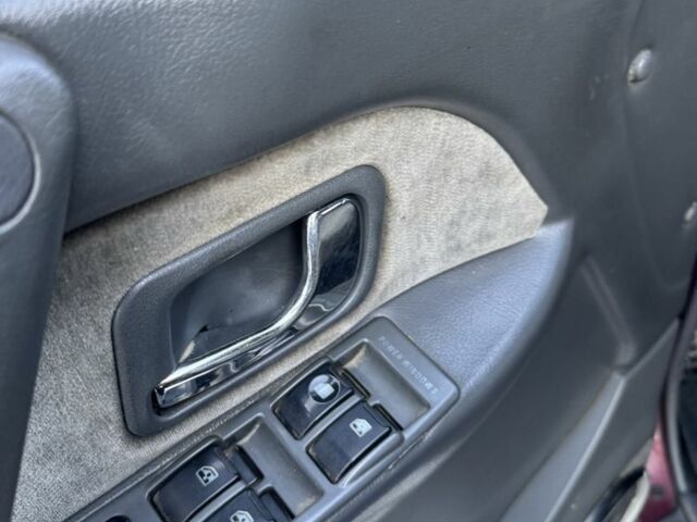 Красный Мицубиси Паджеро, объемом двигателя 2.5 л и пробегом 250 тыс. км за 5700 $, фото 22 на Automoto.ua