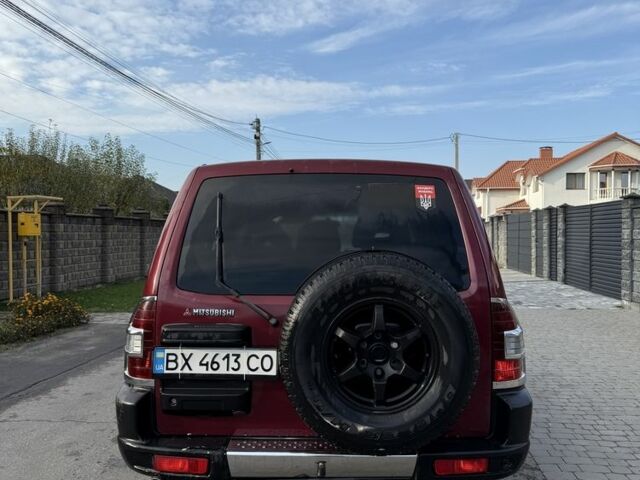 Червоний Міцубісі Паджеро, об'ємом двигуна 3.5 л та пробігом 300 тис. км за 3950 $, фото 4 на Automoto.ua