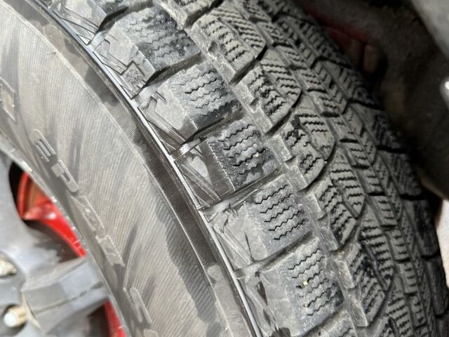 Червоний Міцубісі Паджеро, об'ємом двигуна 3.5 л та пробігом 300 тис. км за 3950 $, фото 7 на Automoto.ua