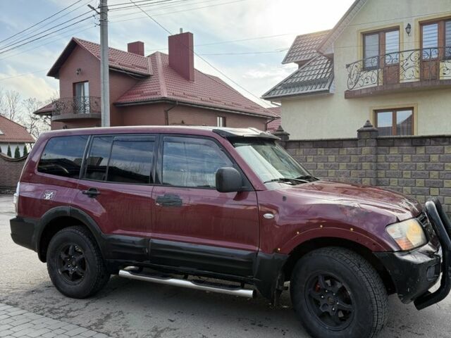Червоний Міцубісі Паджеро, об'ємом двигуна 3.5 л та пробігом 300 тис. км за 3950 $, фото 1 на Automoto.ua