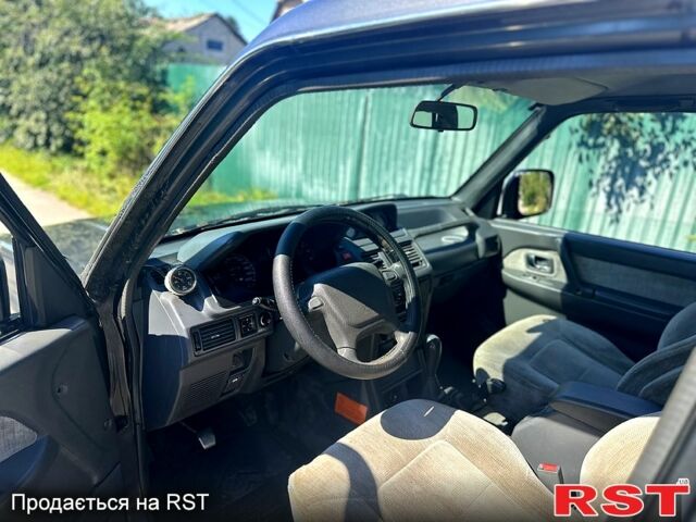 Міцубісі Паджеро, об'ємом двигуна 2.5 л та пробігом 300 тис. км за 3400 $, фото 3 на Automoto.ua