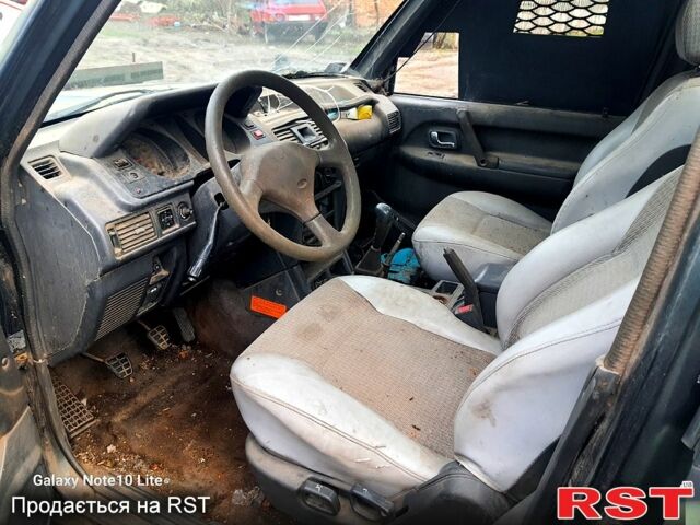 Мицубиси Паджеро, объемом двигателя 2.5 л и пробегом 0 тыс. км за 850 $, фото 5 на Automoto.ua