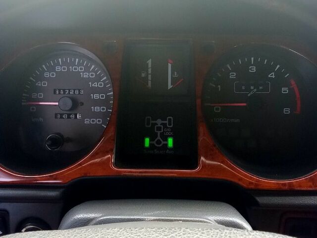 Мицубиси Паджеро, объемом двигателя 2.5 л и пробегом 0 тыс. км за 3700 $, фото 1 на Automoto.ua