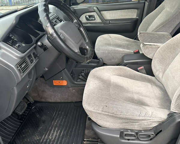 Мицубиси Паджеро, объемом двигателя 2.8 л и пробегом 289 тыс. км за 10000 $, фото 15 на Automoto.ua