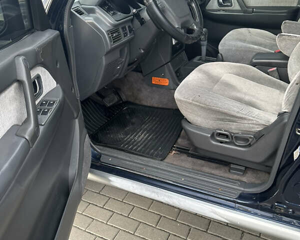 Мицубиси Паджеро, объемом двигателя 2.8 л и пробегом 289 тыс. км за 10000 $, фото 16 на Automoto.ua