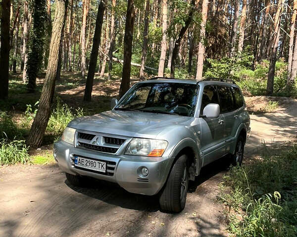 Мицубиси Паджеро, объемом двигателя 3.2 л и пробегом 307 тыс. км за 8500 $, фото 1 на Automoto.ua