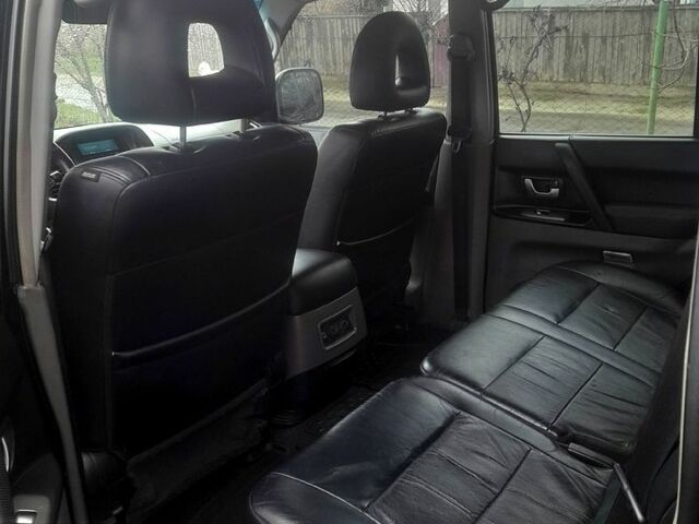 Міцубісі Паджеро, об'ємом двигуна 3.5 л та пробігом 280 тис. км за 5000 $, фото 4 на Automoto.ua