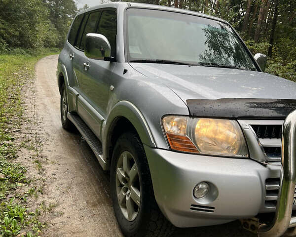 Мицубиси Паджеро, объемом двигателя 3.2 л и пробегом 165 тыс. км за 9400 $, фото 2 на Automoto.ua