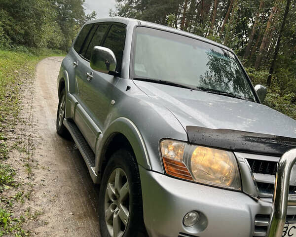 Мицубиси Паджеро, объемом двигателя 3.2 л и пробегом 165 тыс. км за 9400 $, фото 6 на Automoto.ua