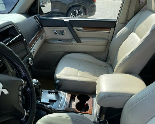 Мицубиси Паджеро, объемом двигателя 2.97 л и пробегом 208 тыс. км за 11500 $, фото 17 на Automoto.ua