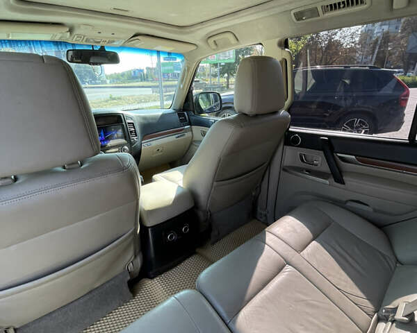 Мицубиси Паджеро, объемом двигателя 2.97 л и пробегом 208 тыс. км за 11500 $, фото 19 на Automoto.ua