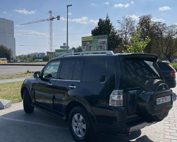 Мицубиси Паджеро, объемом двигателя 2.97 л и пробегом 208 тыс. км за 11500 $, фото 6 на Automoto.ua