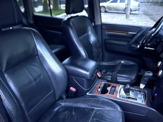 Міцубісі Паджеро, об'ємом двигуна 3 л та пробігом 150 тис. км за 11000 $, фото 11 на Automoto.ua