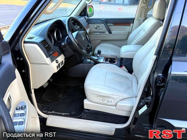 Мицубиси Паджеро, объемом двигателя 3 л и пробегом 190 тыс. км за 9599 $, фото 6 на Automoto.ua