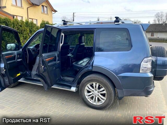 Мицубиси Паджеро, объемом двигателя 3.2 л и пробегом 249 тыс. км за 13400 $, фото 5 на Automoto.ua