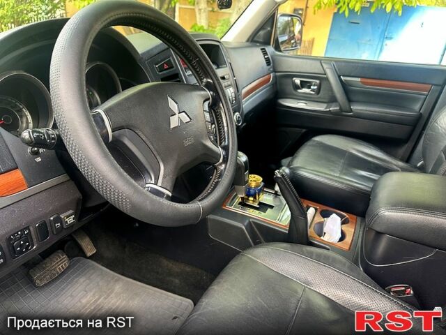 Міцубісі Паджеро, об'ємом двигуна 3 л та пробігом 127 тис. км за 12500 $, фото 7 на Automoto.ua
