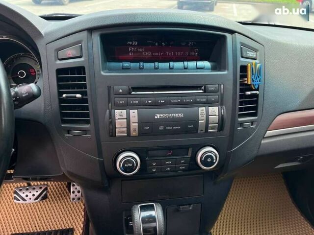 Міцубісі Паджеро, об'ємом двигуна 0 л та пробігом 244 тис. км за 19999 $, фото 15 на Automoto.ua