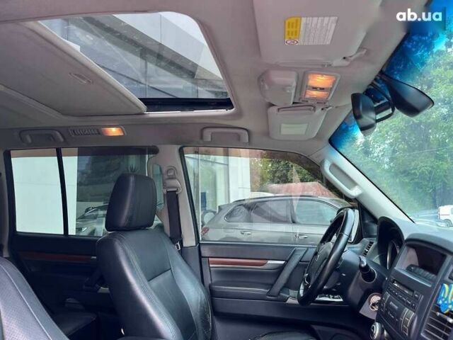 Міцубісі Паджеро, об'ємом двигуна 0 л та пробігом 244 тис. км за 19999 $, фото 27 на Automoto.ua