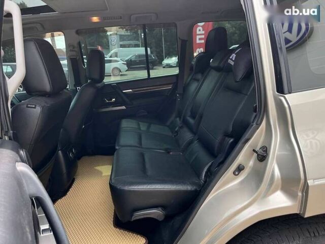 Міцубісі Паджеро, об'ємом двигуна 0 л та пробігом 244 тис. км за 19999 $, фото 19 на Automoto.ua