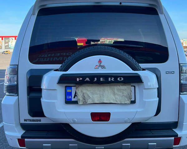 Міцубісі Паджеро, об'ємом двигуна 3.2 л та пробігом 187 тис. км за 22179 $, фото 27 на Automoto.ua