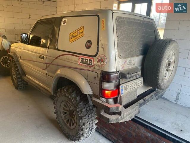 Сірий Міцубісі Паджеро, об'ємом двигуна 2.48 л та пробігом 180 тис. км за 6500 $, фото 5 на Automoto.ua