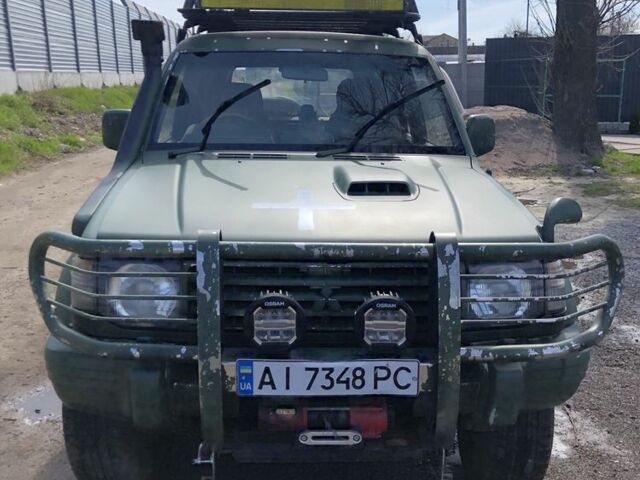 Серый Мицубиси Паджеро, объемом двигателя 2.8 л и пробегом 170 тыс. км за 1800 $, фото 1 на Automoto.ua