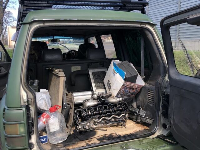 Серый Мицубиси Паджеро, объемом двигателя 2.8 л и пробегом 170 тыс. км за 1800 $, фото 6 на Automoto.ua