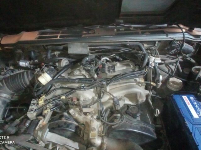 Серый Мицубиси Паджеро, объемом двигателя 3.5 л и пробегом 200 тыс. км за 3200 $, фото 5 на Automoto.ua