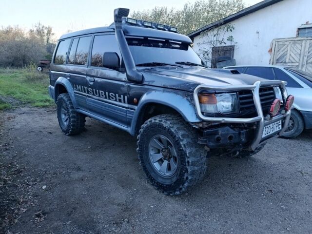 Серый Мицубиси Паджеро, объемом двигателя 2.8 л и пробегом 300 тыс. км за 5200 $, фото 3 на Automoto.ua