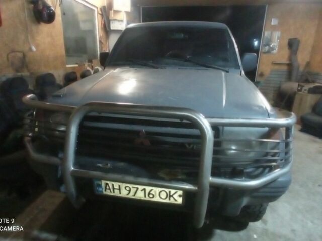 Серый Мицубиси Паджеро, объемом двигателя 3.5 л и пробегом 200 тыс. км за 3200 $, фото 2 на Automoto.ua