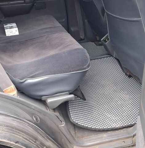 Серый Мицубиси Паджеро, объемом двигателя 0 л и пробегом 250 тыс. км за 3499 $, фото 5 на Automoto.ua