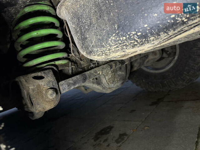 Сірий Міцубісі Паджеро, об'ємом двигуна 3.5 л та пробігом 386 тис. км за 8500 $, фото 56 на Automoto.ua