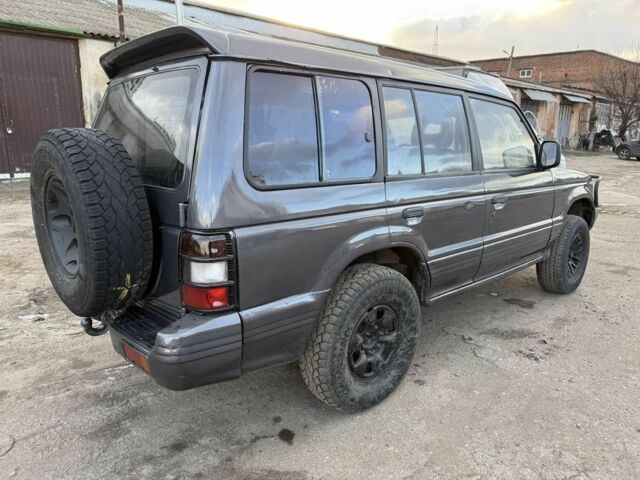 Серый Мицубиси Паджеро, объемом двигателя 2.8 л и пробегом 310 тыс. км за 3000 $, фото 5 на Automoto.ua