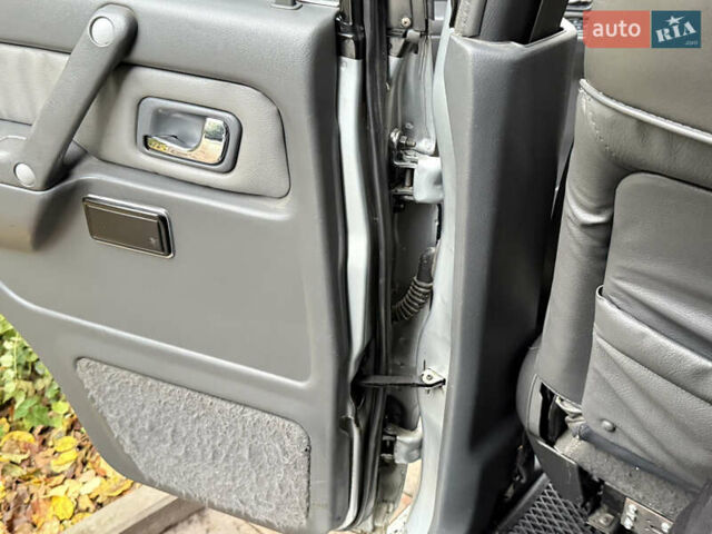 Сірий Міцубісі Паджеро, об'ємом двигуна 3.5 л та пробігом 386 тис. км за 8500 $, фото 27 на Automoto.ua