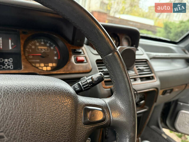 Сірий Міцубісі Паджеро, об'ємом двигуна 3.5 л та пробігом 386 тис. км за 8500 $, фото 13 на Automoto.ua