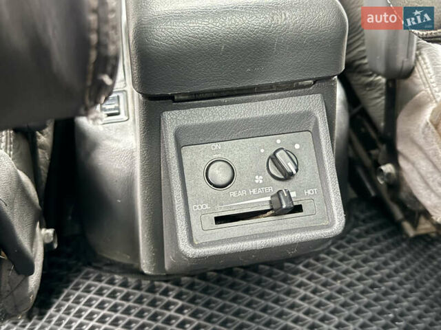 Сірий Міцубісі Паджеро, об'ємом двигуна 3.5 л та пробігом 386 тис. км за 8500 $, фото 26 на Automoto.ua