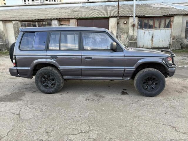 Серый Мицубиси Паджеро, объемом двигателя 2.8 л и пробегом 310 тыс. км за 3000 $, фото 4 на Automoto.ua
