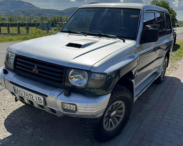 Сірий Міцубісі Паджеро, об'ємом двигуна 2.84 л та пробігом 366 тис. км за 9500 $, фото 3 на Automoto.ua