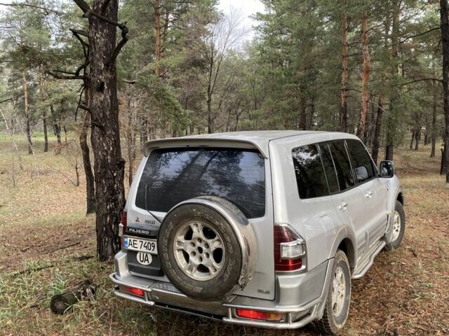 Сірий Міцубісі Паджеро, об'ємом двигуна 3.5 л та пробігом 330 тис. км за 4400 $, фото 3 на Automoto.ua
