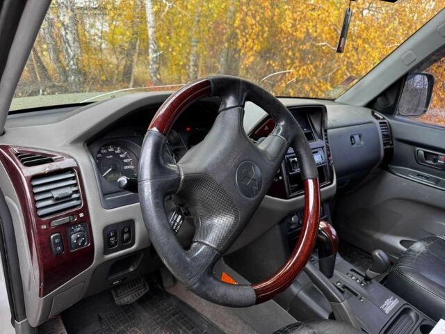 Серый Мицубиси Паджеро, объемом двигателя 3.2 л и пробегом 380 тыс. км за 5000 $, фото 7 на Automoto.ua
