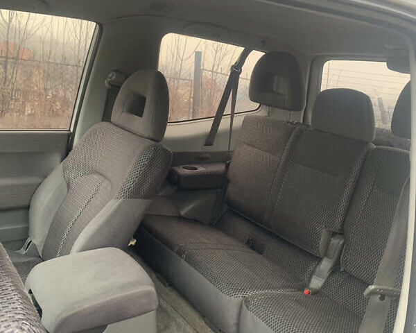 Серый Мицубиси Паджеро, объемом двигателя 3.2 л и пробегом 200 тыс. км за 9500 $, фото 5 на Automoto.ua